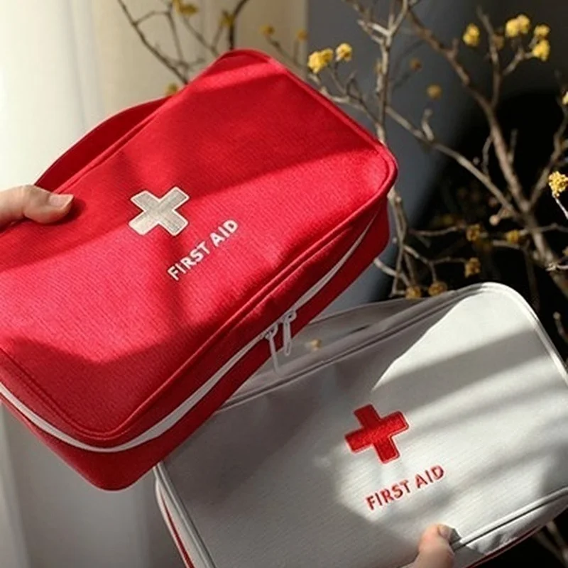 Empty Large First Aid Kits Por - Car Accessories For Elderly recensie en prijs