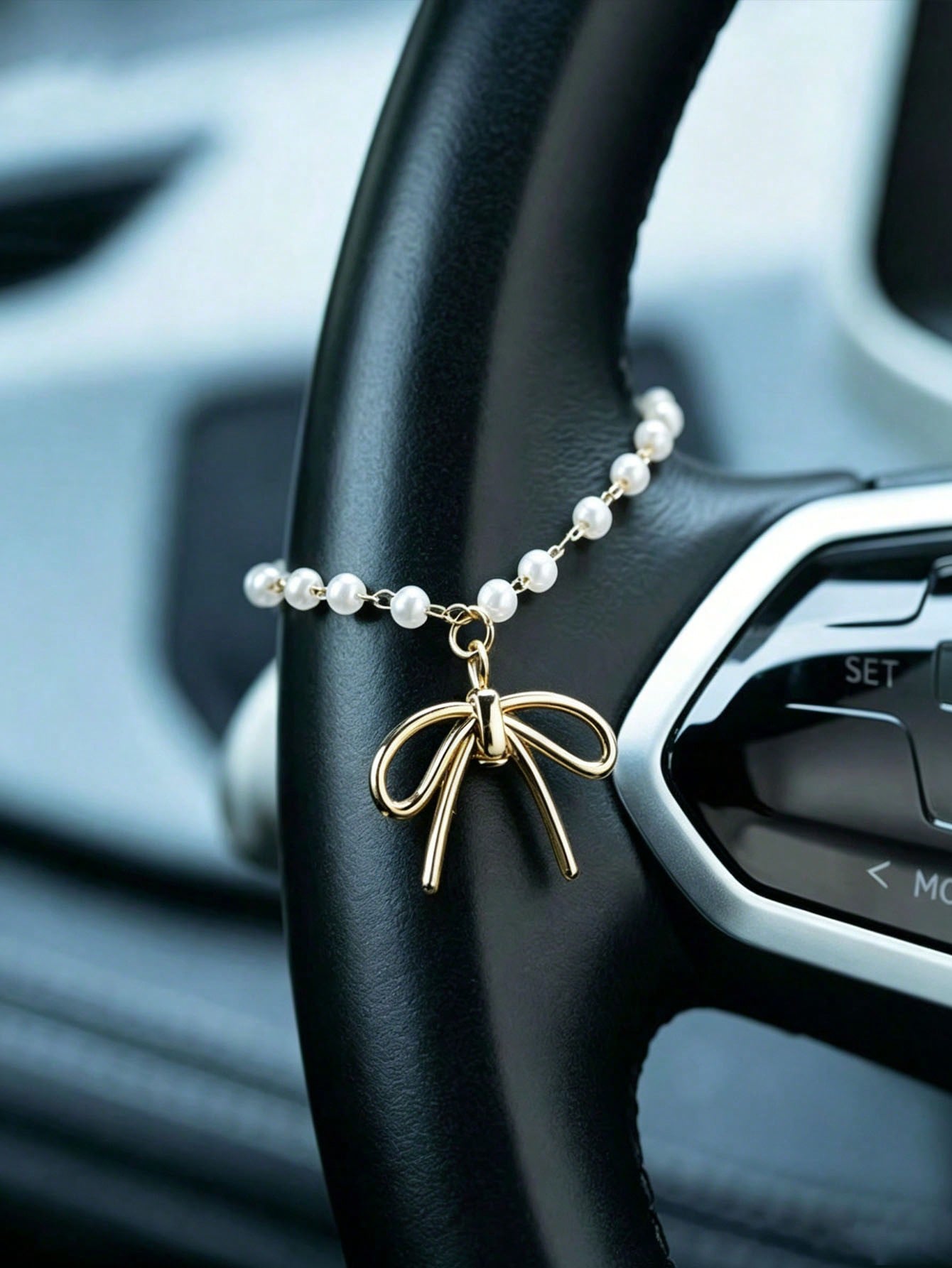 Pearl Bow Car Pendant Alloy Fa - Car Accessories Mirror Hanging recensie en prijs