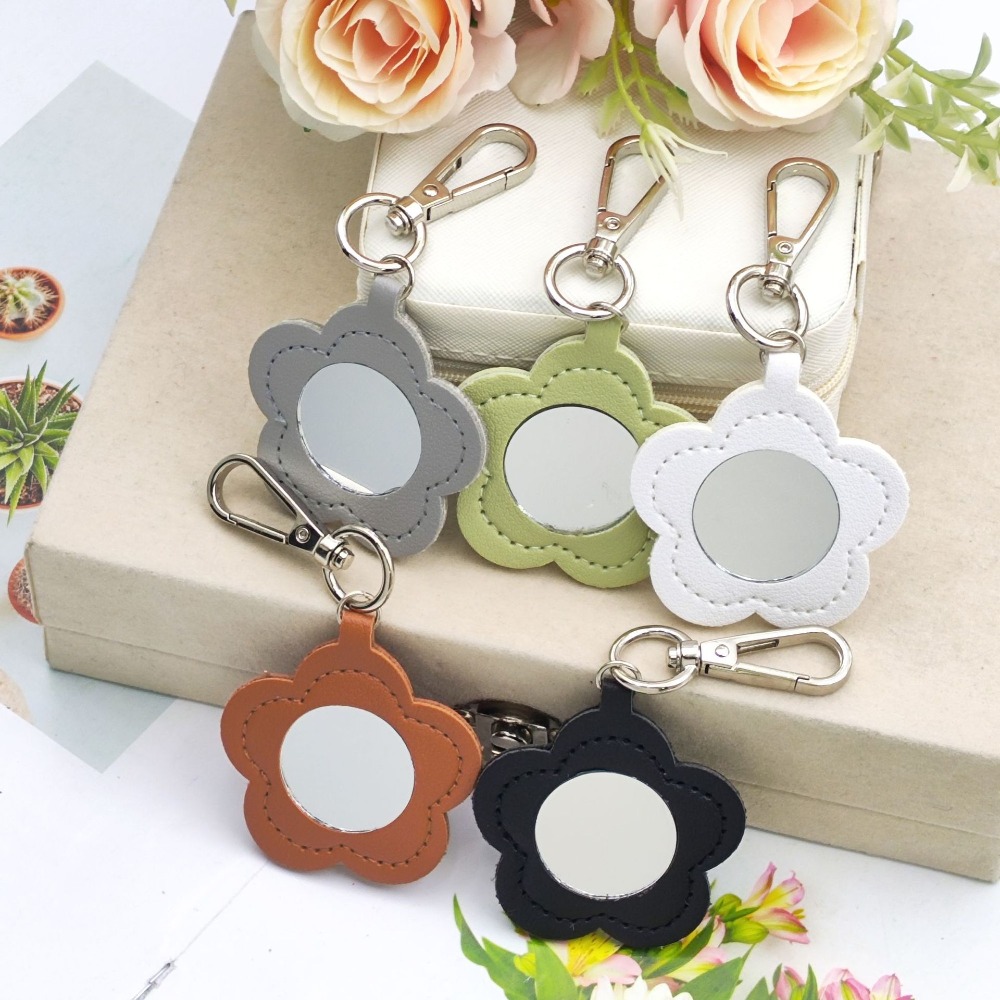 Flower Petal Shaped Mirror Bag - Car Accessories Mirror Hanging recensie en prijs